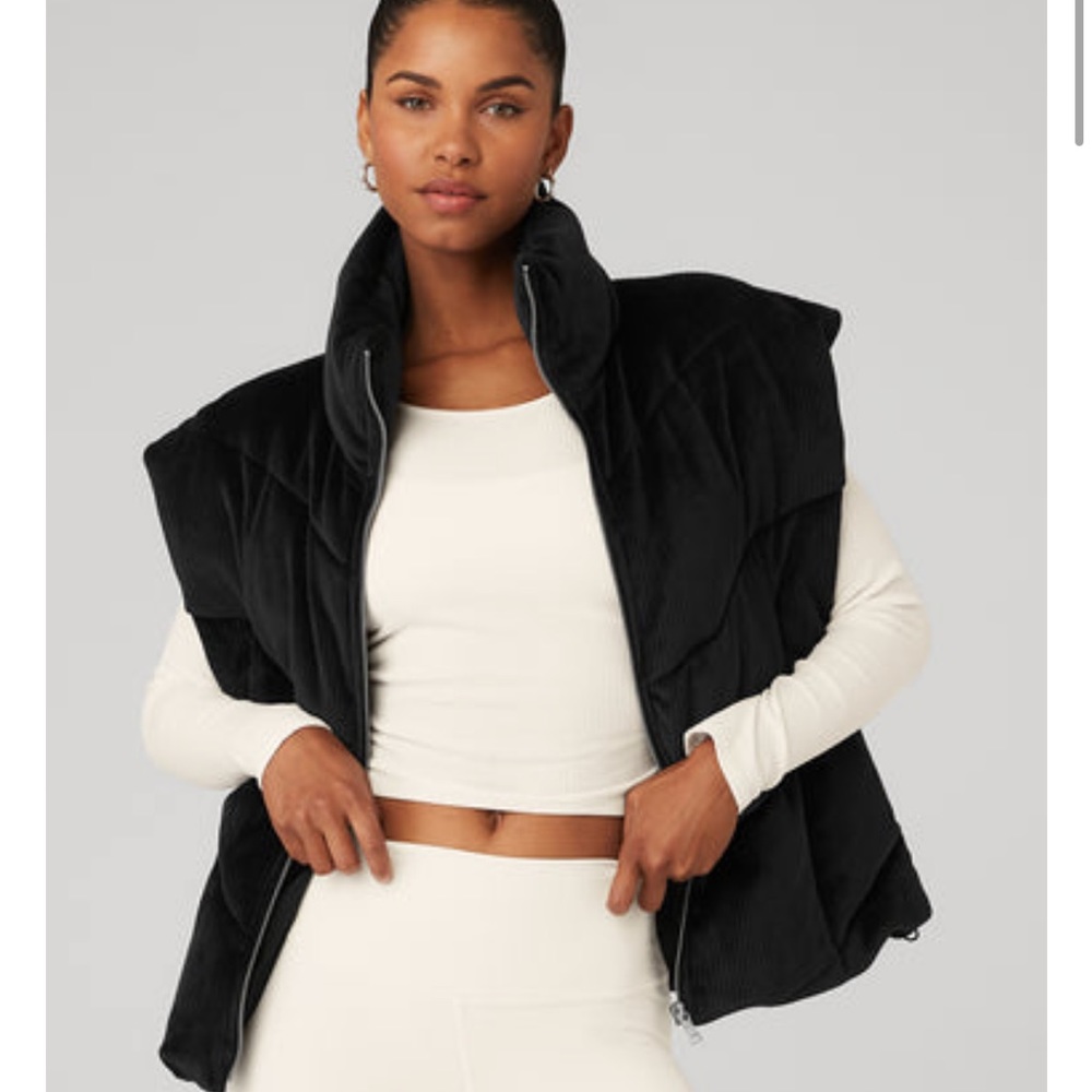 Alo ribbed velour mountain side puffer